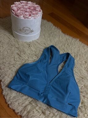 Supportive Blue Racerback Sports Bra - Unbranded